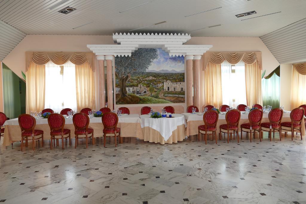 Hotel L'Ulivo Mirabella Eclano Eksteriør billede